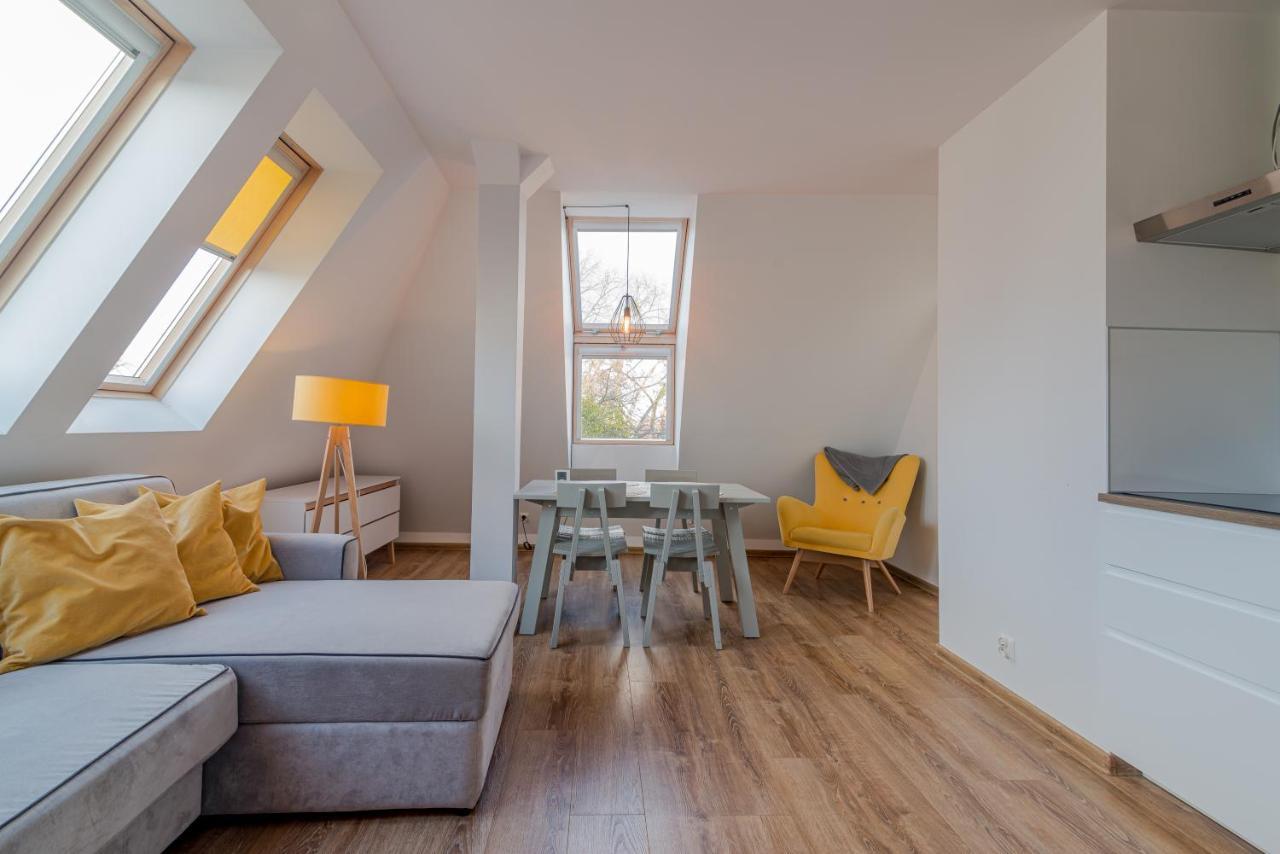 Sloneczne Poddasze Przy Molo I Plazy Apartment *